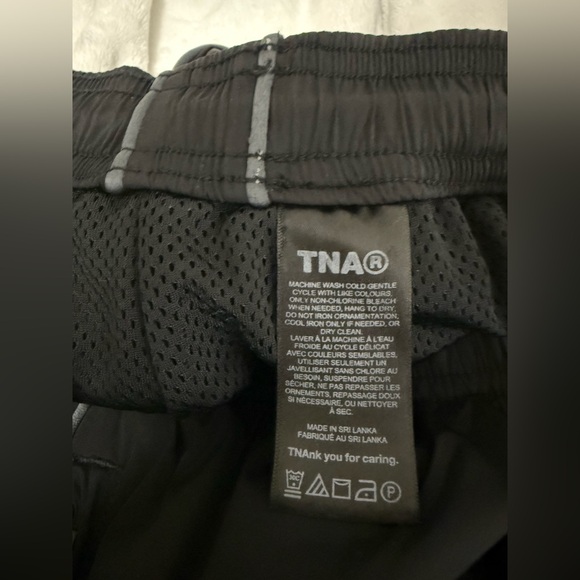 Aritzia TNA Track Pants - Picture 3 of 6